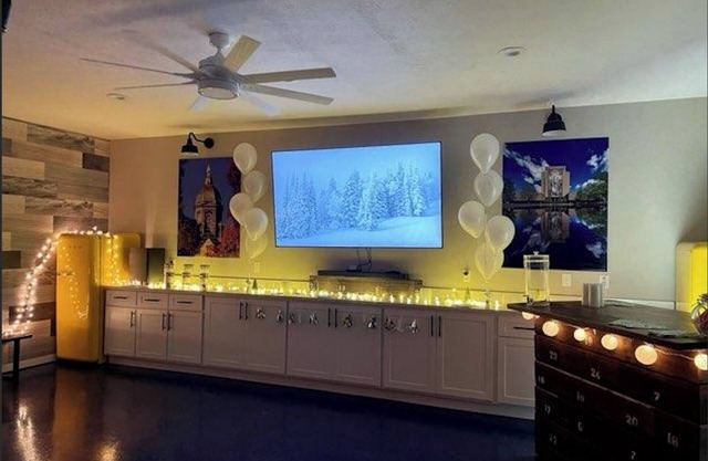 ¡La casa perfecta de Notre Dame está ubicada a dos cuadras de Eddy Street Commons y del campus!
