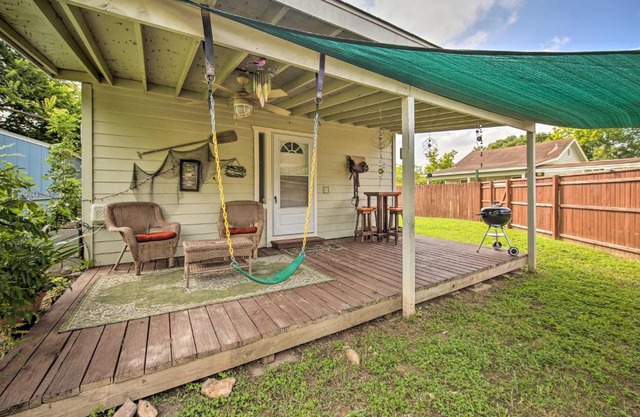 Pet-Friendly Canyon Lake Studio Fish, Boat, Relax