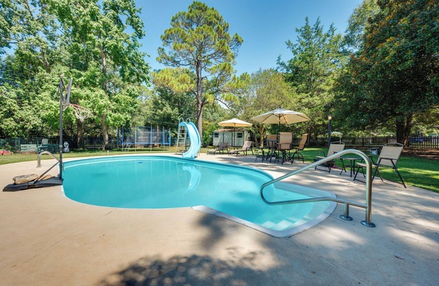 Pet-Friendly Fort Valley Home w/ Private Pool