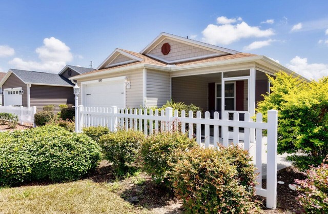Pet Friendly Home w/ Lots of Amenities to Enjoy