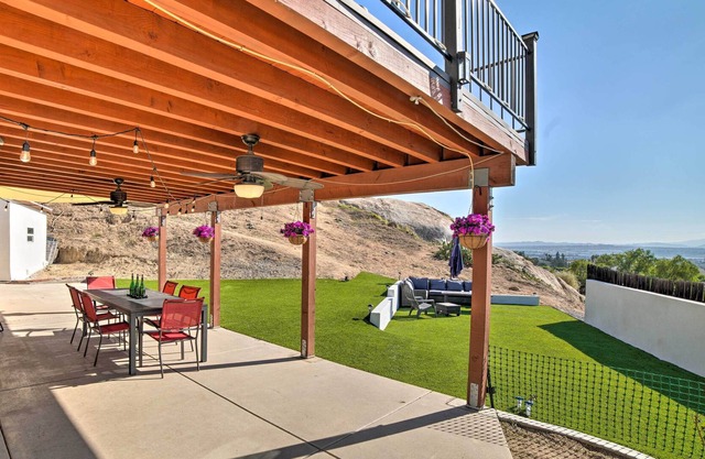 Pet-Friendly Moreno Valley Home w/ Mtn Views!