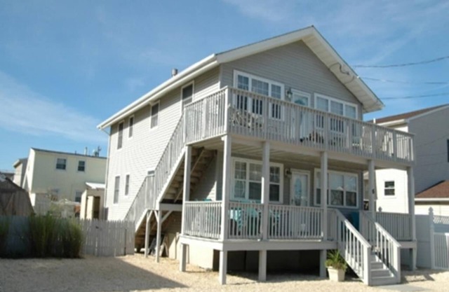 Alojamiento de 3 habitaciones en Brant Beach