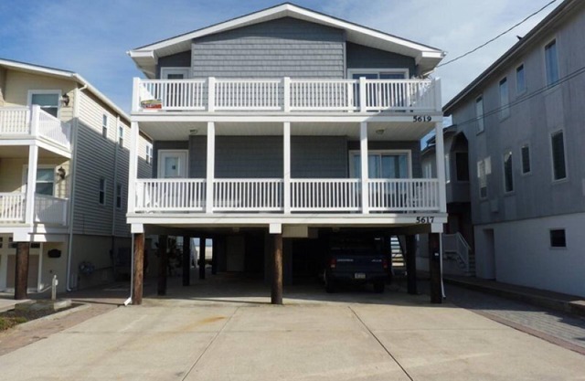 PET FRIENDLY - Este encantador condominio frente al mar en el primer piso está ubicado en uno de Ocean City