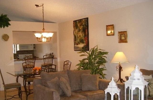 Palm Beach Gardens PGA NationalCottage desde $ 2500- $ 5500 / mth