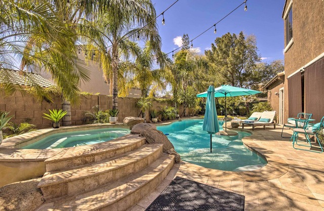 Phoenix Retreat w/ Pool, Spa & Theater Room