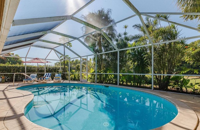 Picturesque Lagoon, Nature Preserve, Private Pool - Finca Lagoon - Roelens Vacations