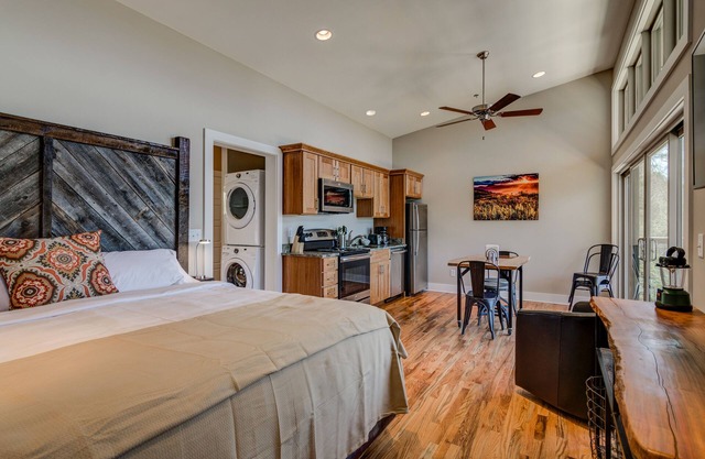 PILOT COVE Studio Cabin - ¡Lujo moderno con naturaleza!