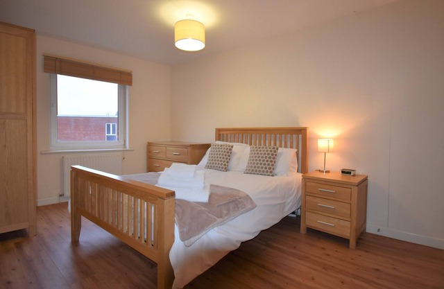 Pinnacle 2 - City Centre 2 Bedroom 2 Bathroom Apartment