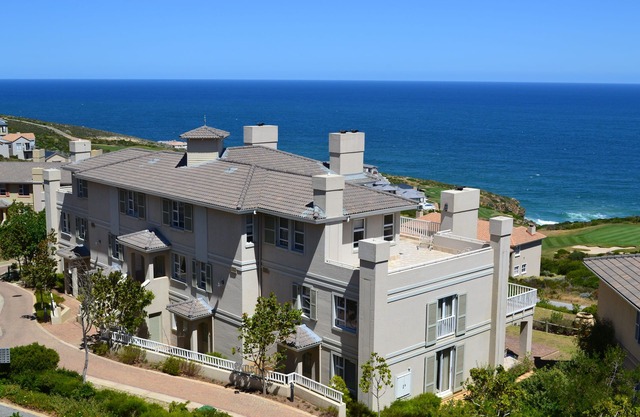Villa de vacaciones de 4 estrellas de propiedad privada situada en un complejo de golf de lujo