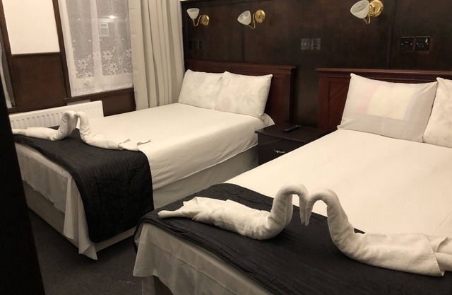 Plaza London Hotel