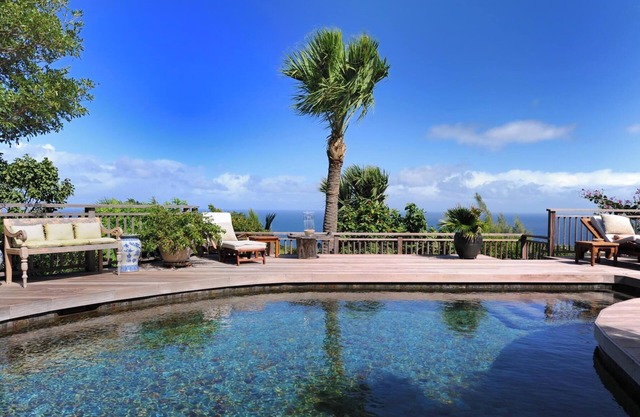 Villa Nahma 2BR in Vitet by Personal Villas - Lush Tropical Paradise
