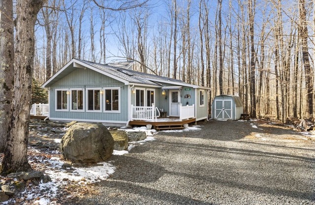 Pocono Paradise Getaway with Hot Tub