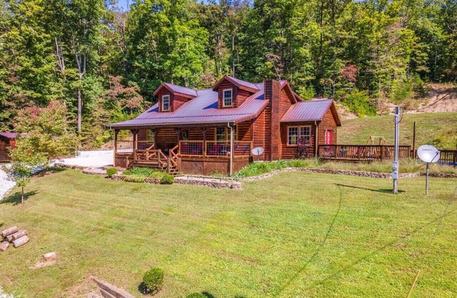 Pool Table | High Speed WiFi | Starry Mountain Night | Secluded Cabin | Red River Gorge, Kentucky!