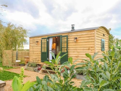 Poppie's Shepherd's Lodge Retreat & Wellness