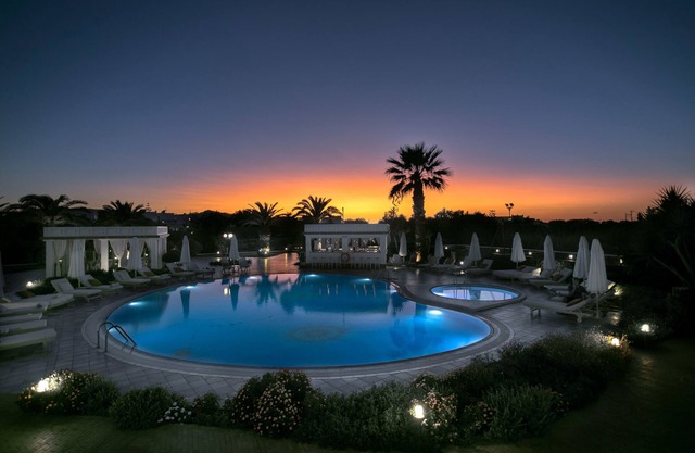 Porto Naxos Hotel