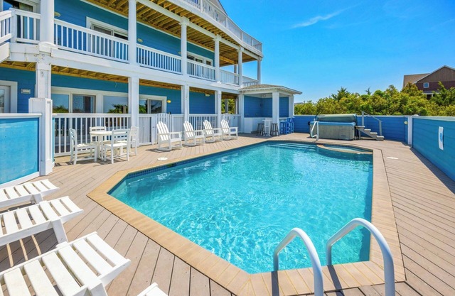 Premier Soundfront Dog Friendly w/ Pool, Hot Tub, Elevator, Pier, Home Theater