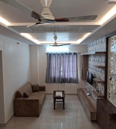 Premium 2BHK King Bed near Botanical park Flat 302