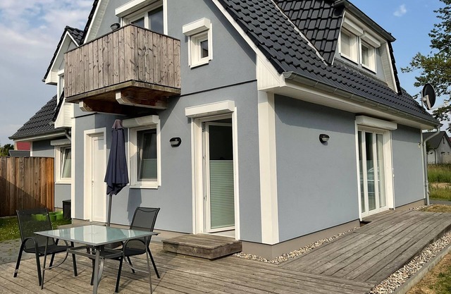 Premium double holiday home with 2 apartments with sauna, whirlpool - Baltic Sea pearl with