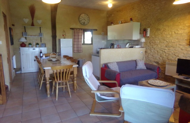Bonita casa con piscina climatizada