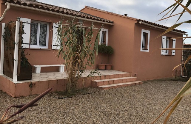 Bonita casa muy soleada