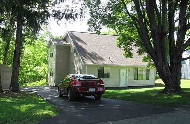 Pristine Cape Cod on the Creek - 4 habitaciones - 8 huéspedes!