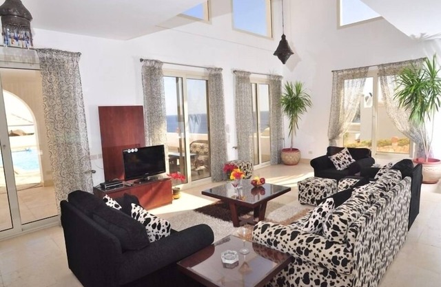 Playa privada con piscina privada Villa