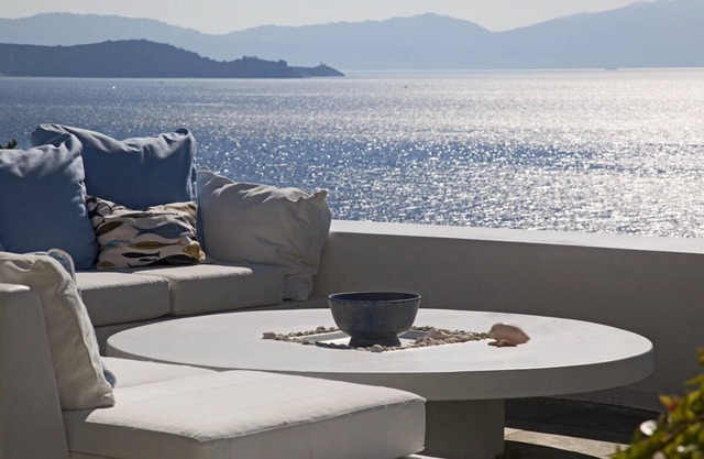 Lujo Privado y la relajación en la hermosa villa por una playa de arena