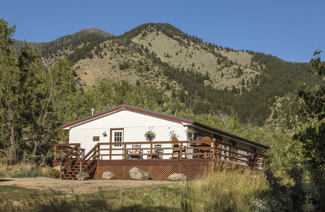 Casa privada junto al río en la ganadería a 45 minutos del Parque Nacional Yellowstone