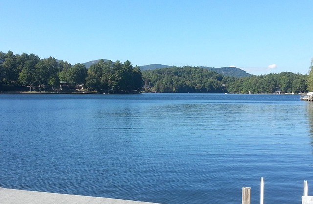 Casa privada frente al lago en el lago Toxaway en el oeste de Carolina del Norte.