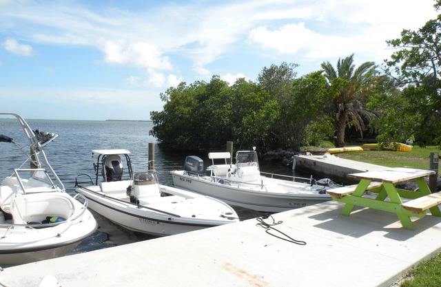 Cabaña privada frente al mar con muelle, piscina a pocos minutos de Key West.
