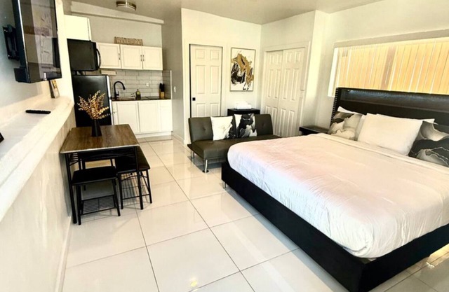 Private Paradise in Miami !! Brand new apartment Great location Family friendly