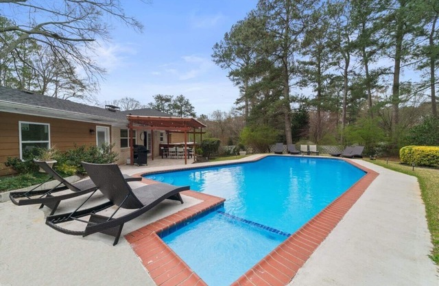 The Atlanta Chill Spot 5 BDR, Capacidad 14 + Piscina privada