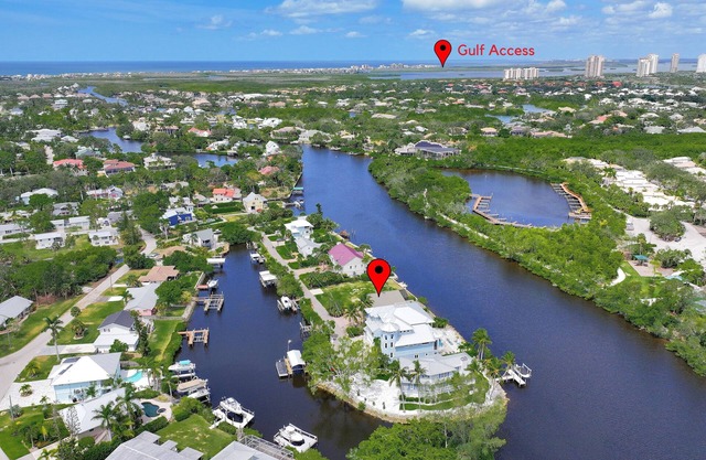 Private Riverfront Home - 1 mile to the Beach