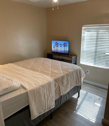 PRIVATE ROOM IN DOWNTOWN FULL KITCHEN and BATHROOM shared ARTS RooSEVELT ROW CONVENTION CENTER STADIUMS ASU DOWNTOWN PHOENIX