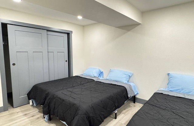 Private Rooms near Downtown Denver & Sloan’s Lake (Room #3)