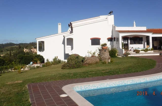 Villa privada V7 con vistas al pueblo, piscina, barbacoa, jardín