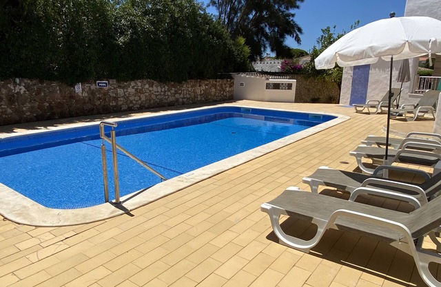Villa privada con piscina climatizada, centro de la ciudad cerca