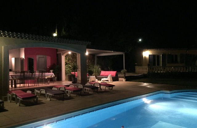 Casa provenzal 4000 m2 de terreno impresionante vista del estanque