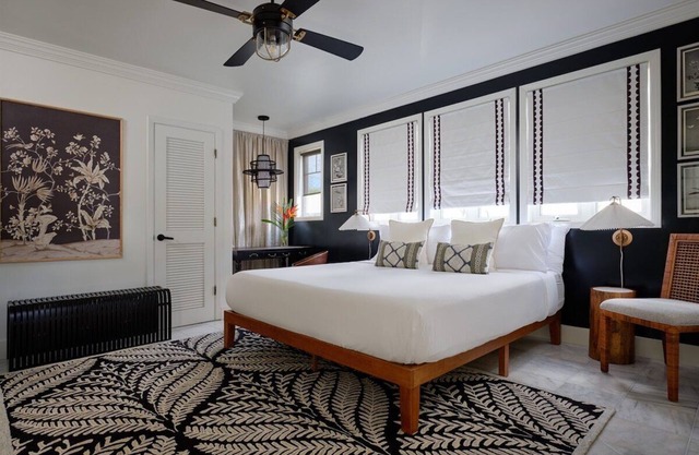Elegant Puakenikeni Suite- Historic & Ground Floor