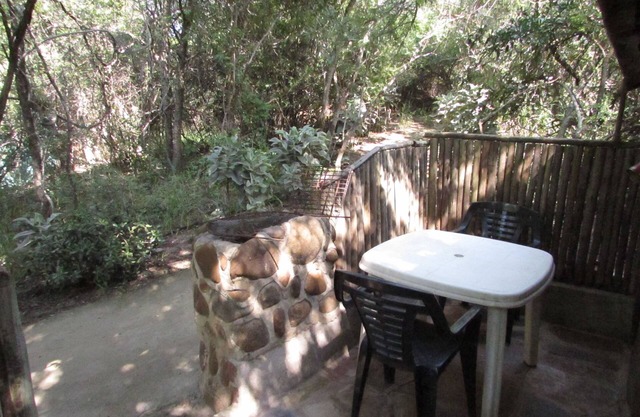 Pure Wilderness in Amanzimlotzi Riverside Bush Tent in Limpopo, Kruger Park