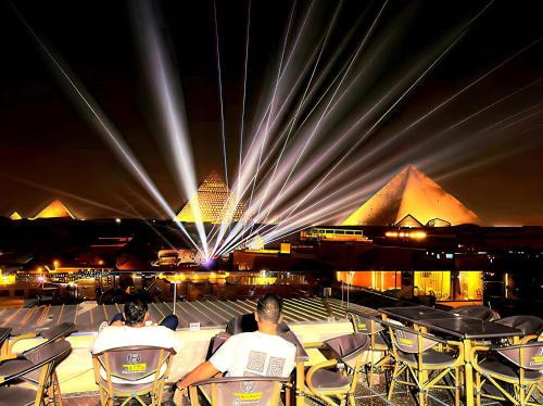 Pyramids & Sphinx Hut Hotel