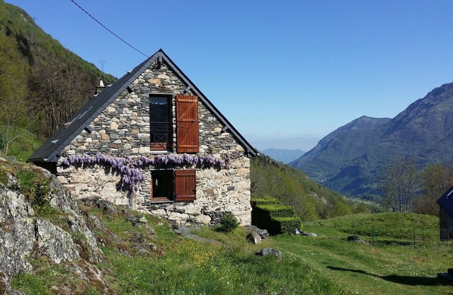 Pirineos Paradis, encanto divertido granero