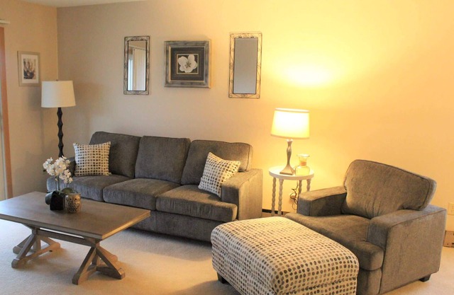 Quaint and cozy 2 bed, 1.5 bath Fargo rental apartment!