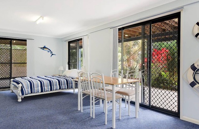 Quandamooka Beach House Bulwer