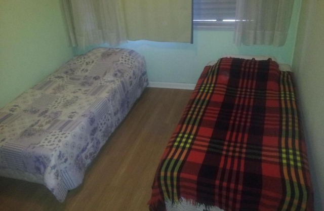 quarto individual amplo