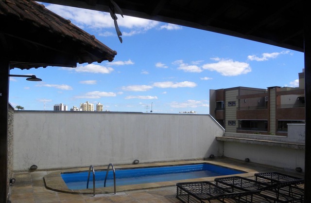 Habitación-suite en residencia alto padrao.
