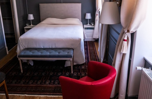 Queen-De Lujo-Baño Privado-Vineyard view-chambre grise