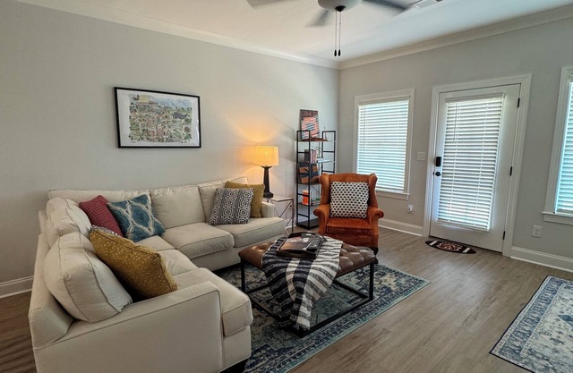 Quiet family friendly townhome minutes from Auburn’s campus