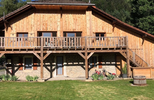 Quiet property, close to hiking trails
