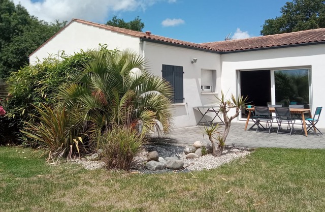 Quiet villa in the countryside near the sea 6 people